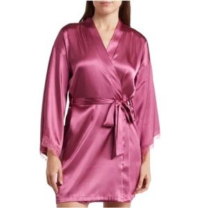 In Bloom by Jonquil Vienna Women’s Solid Lace Trim Sexy Pink Satin Wrap Robe NWT
